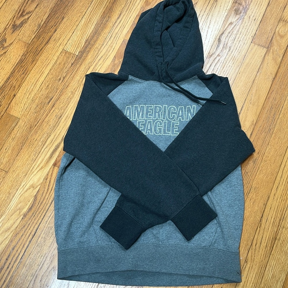 American Eagle hoodie sweatshirt size large, color gray & dark gray